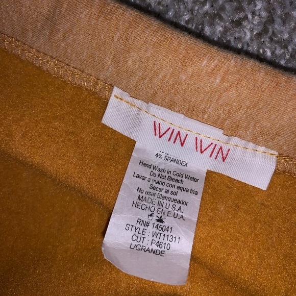 Win Win Dark Yellow Crop Top Sweatshirt size L & S - Picture 10 of 14